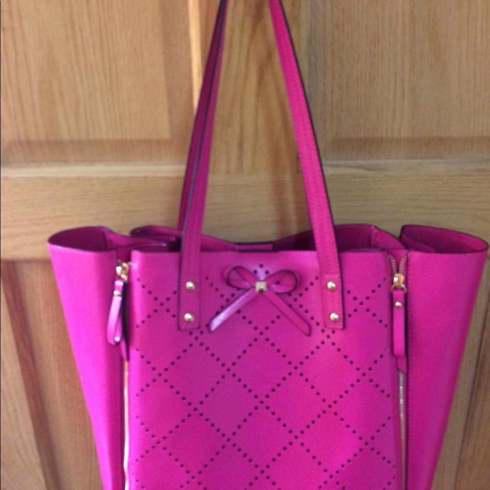 Gail Labelle Tote Bag NICE!